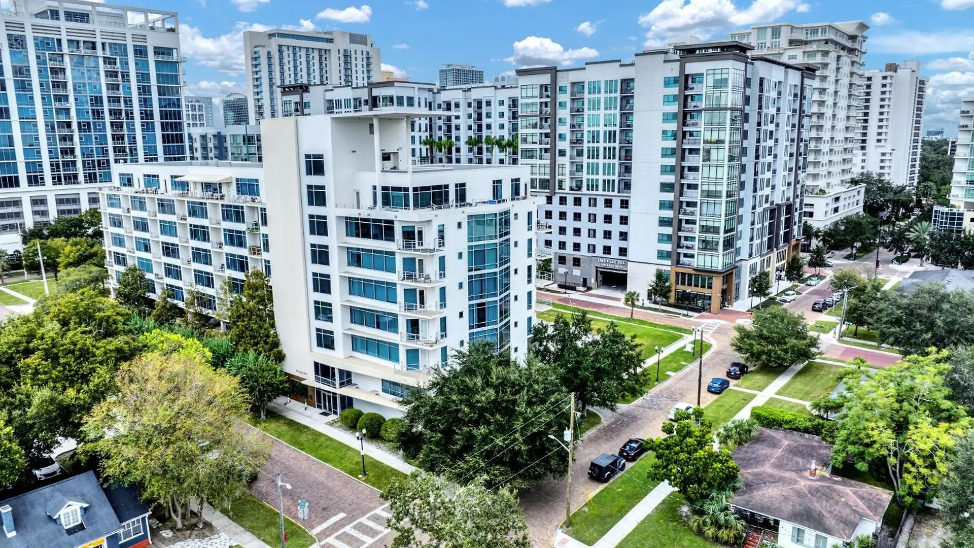 Holiday home 2Bd 2Bth Penthouse Downtown With Large Billiard Room Orlando
